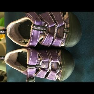 Baby girl size 5 Keen sandals
